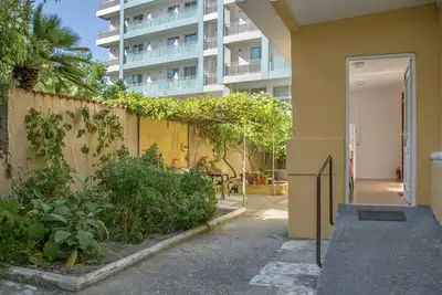 Image de Garden House | Elli beach [2 min]