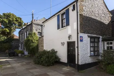 Image de Barnaby's Lodge By The Sea. 2 Minutes walk to the beach. Dog friendly!