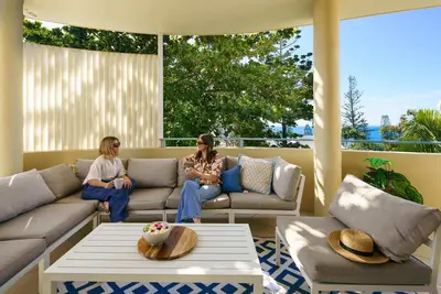 Live like a local In The Heart of Moffat Beach