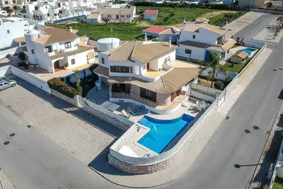 Image de Villa Brisa do Mar | 4 Chambres | Proche de la Plage | Galé
