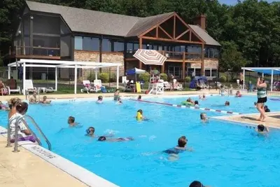 Image de The Pines of Apple Valley, Guest passes for Pools & Beaches available for a fee