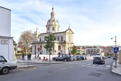 Belém Light Filled Apt with Patio, by TimeCooler