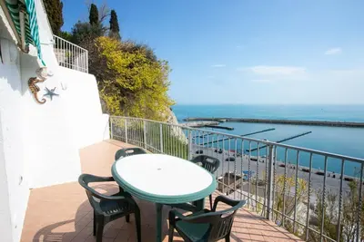 Image de N033 - Numana, two-room apartment with wonderful terrace overlooking the sea
