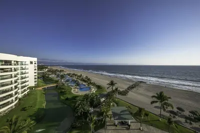 Image de Amazing beach front apartment