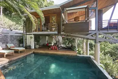 Image de Casa Flotanta - Ocean Views, Pool & 5-Min to Beach