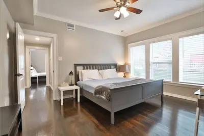 Image de Museum District - Beautiful 2 Br/2Ba with King bed!