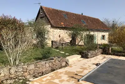 Image de Maison rénovée avec Piscine et dominant la Vallée du Célé