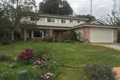 Image de Gorgeous Two-Story Saratoga House w/ Large Backyard
