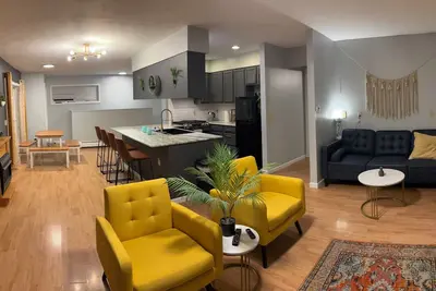 Image de Balcony Apartments overlooking South Hill