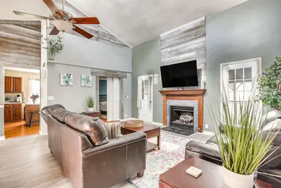 Image de Walk to Indian Lake State Park: Gem w/ Fire Pit