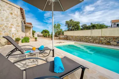 Image de Villa Labovitsa: A/C, sunny terraces, Wi-Fi, sleeps 4