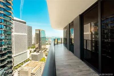 Image de Stunning luxury condo in the heart of Brickell