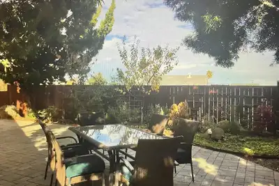 Image de Région viticole de Napa à côté de la baie et des vignobles Napa