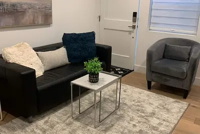 Image de 🏖Silverstrand  Bungalow 1 bd/1b Beach apt. 4 minute walk to surf. Private patio