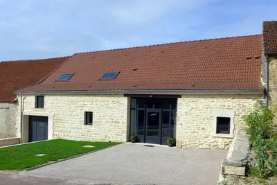 Image de Maison conviviale avec garage, 3 chambres, terrasse fermée et accessible aux personnes handicapées