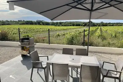 Image de Detached house on the edge of the vineyards