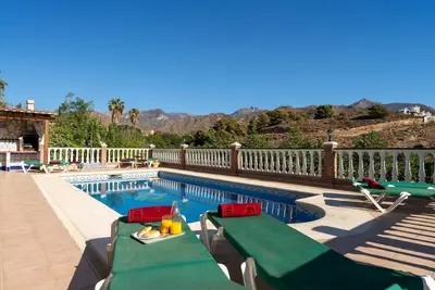 Image de Maison de vacances Nerja pour 1 - 10 personnes avec 5 chambres à coucher - Maison de vacances
