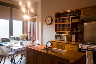 Image de Beautiful, traditional 2 bed flat with free parking - Pass the Keys