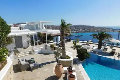 Image de 2 Big Villas Ozar Psarou with panoramic views and 3 swimming pools