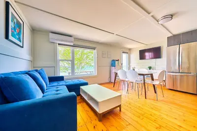 Image de Suite 207: Beautiful 2-Bedroom Beachfront Suite