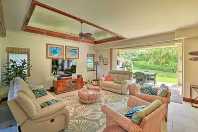 Image de Tropical Escape w/ Pool Access ~ 1 Mile to Beach