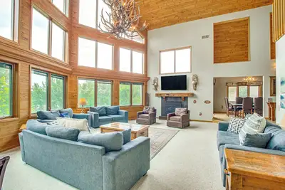 Image de Waterfront Central Wisconsin Cabin w/ Indoor Pool!