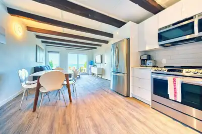 Image de Suite 211: Beautiful 3-Bedroom Beachfront Townhouse
