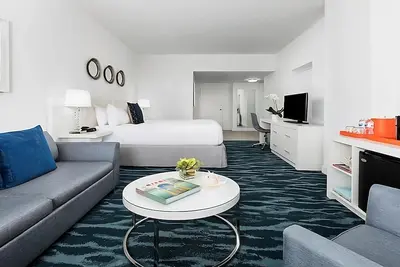 Image de Close to the Beach! Onsite Bar, Close to HistoryMiami Museum