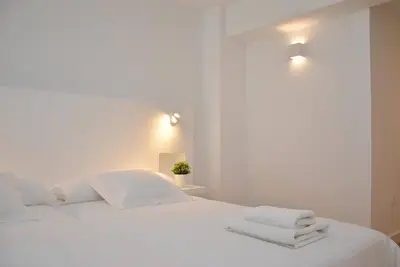 Image de 55 m2 apartment with two bedrooms, living room with sofa bed and two bathrooms
