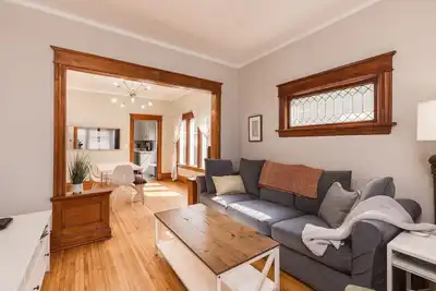 Image de Sunny and Central Private Home with Game Room!