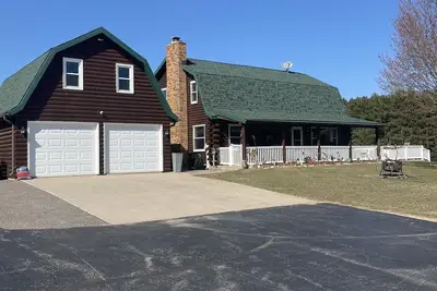 Image de Eaa Cabin Rental