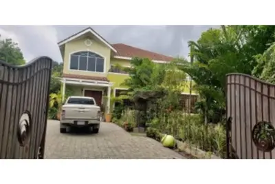 Image de Charlton Garden Villa