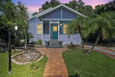 Image de \"Mermaid House\" in Downtown Mt. Dora! ! Pet Friendly