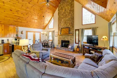 Image de Smoky Mountain Cabin w/ Fire Pit: Hike & Fish!