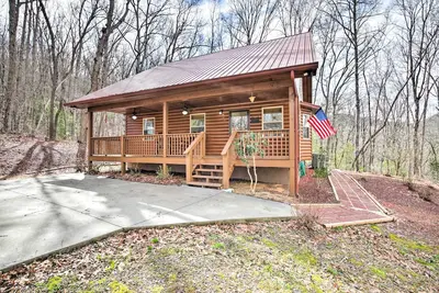 Image de Cozy Hayesville Retreat w/ Deck & Mtn Views!