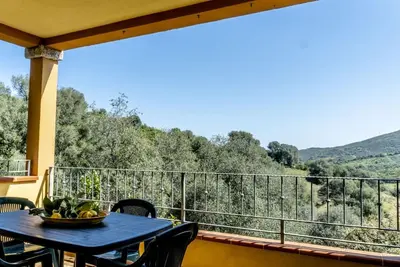 Image de Appartamento Dodi | Premier étage, Chambre et vue sur la véranda!