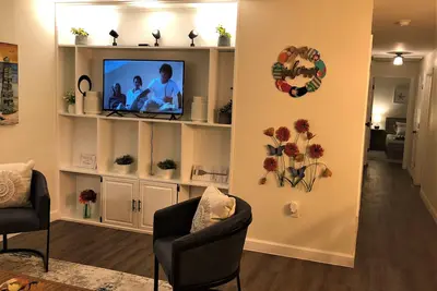 Image de Insta-Worthy Newly Renovated in Heart of Dt Pcola