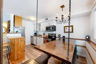 Image de Charming, mountain view retreat with a kitchen & fast WiFi - close to the slopes