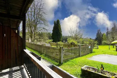 Image de Vacation apartment Fürstenzimmer with terrace - relax and feel good in the countryside