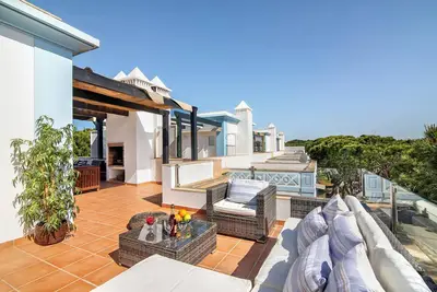 Image de Villa \"Mi Casa es tu Casa\" près de la plage avec Wi-Fi, climatisation, balcon et jardin