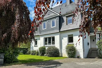 Image de Characteristic and cozy vacation home with hot tub, near Winterberg