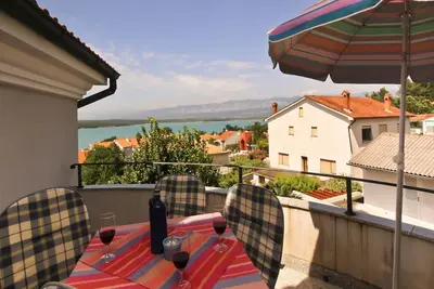 Image de Two-bedroom Apartment on Second Floor