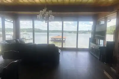 Image de Huge Home-Events Welcome-Private Boat Ramp-Big Backyard-Perfect For Big Groups