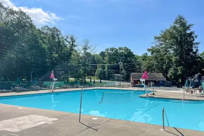 Image de Lakefront, Golf, Gameroom, Hot Tub, Pool, Boats Fully Loaded, Dock