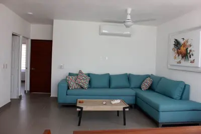 Image de New Home by the beach. Gym and Pool Access