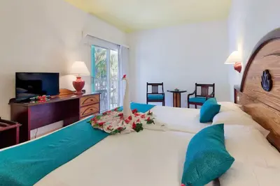 Image de Lhvc-1 Bedroom Presidential Suite, chairmans- Lowest All Incluisive Vip Gold