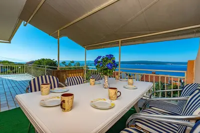 Appartement de vacances avec vue sur la mer et air conditionné