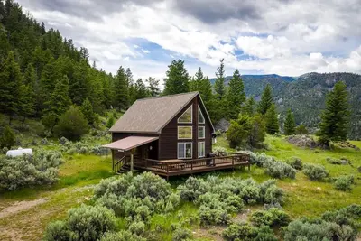 Image de Carbella Cabin - Charming Cabin On Over 70 Acres Overlooking Tom Miner Basin