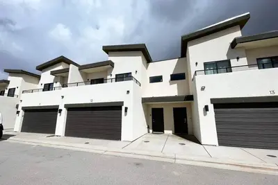 Image de Pet Friendly Modern Townhome Near Downtown Kanab!