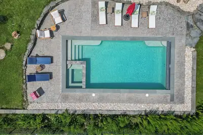 Image de Villa in the Sky - View! Private Pool! Hot Tub!